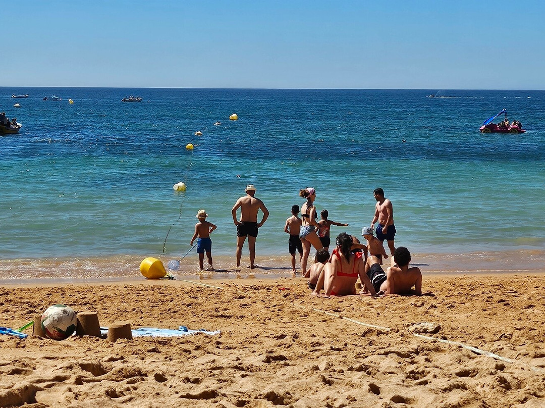 Praia de Nossa Senhora da Rocha景点图片