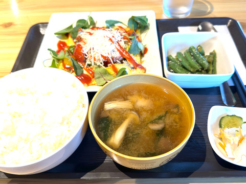 カフェ&キッチン ハニービー主图