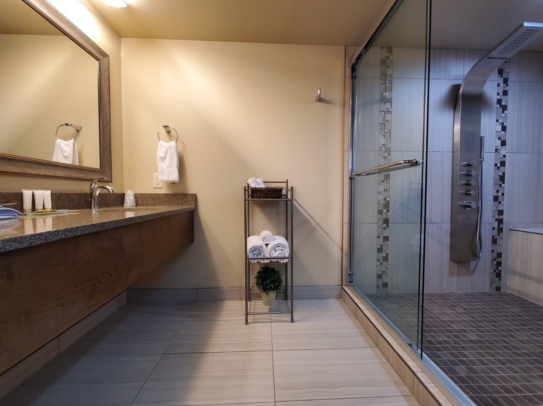 Ramkota Hotel & Watertown Event Center主图