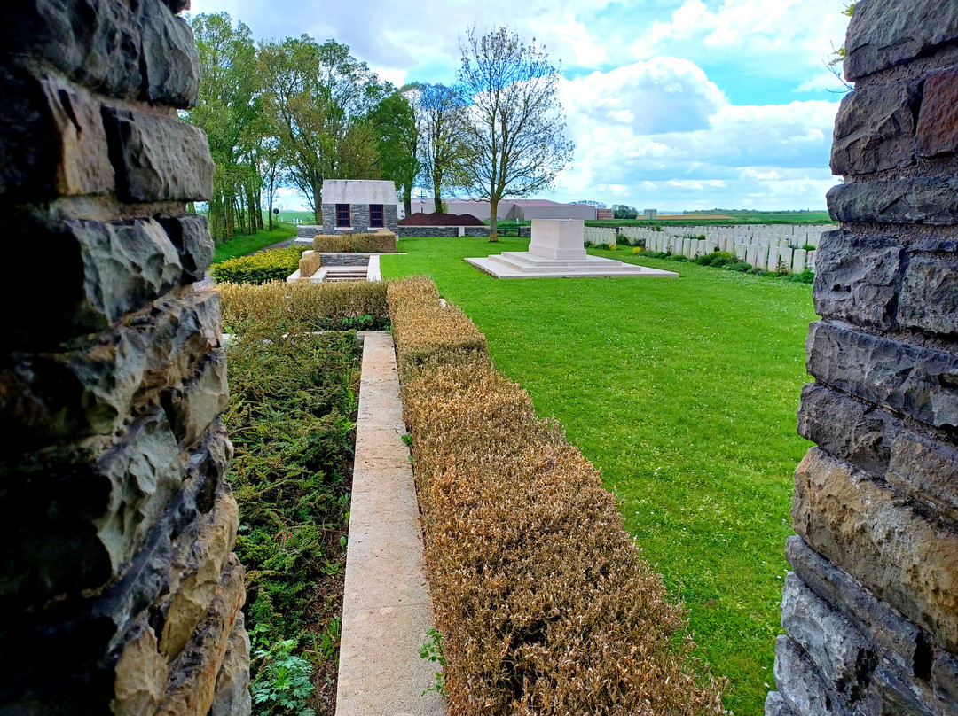 Grand Seraucourt British Cemetery景点图片