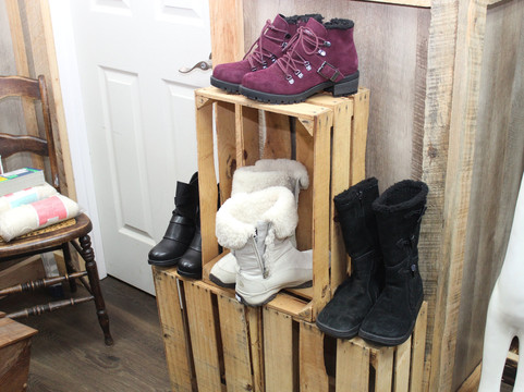 On & On Gift And Thrift-布赖森城必去景点