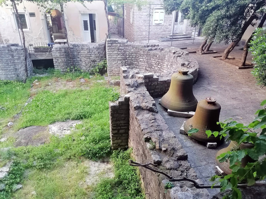 Ruins of Roman-Era Necropolis-布德瓦必去景点