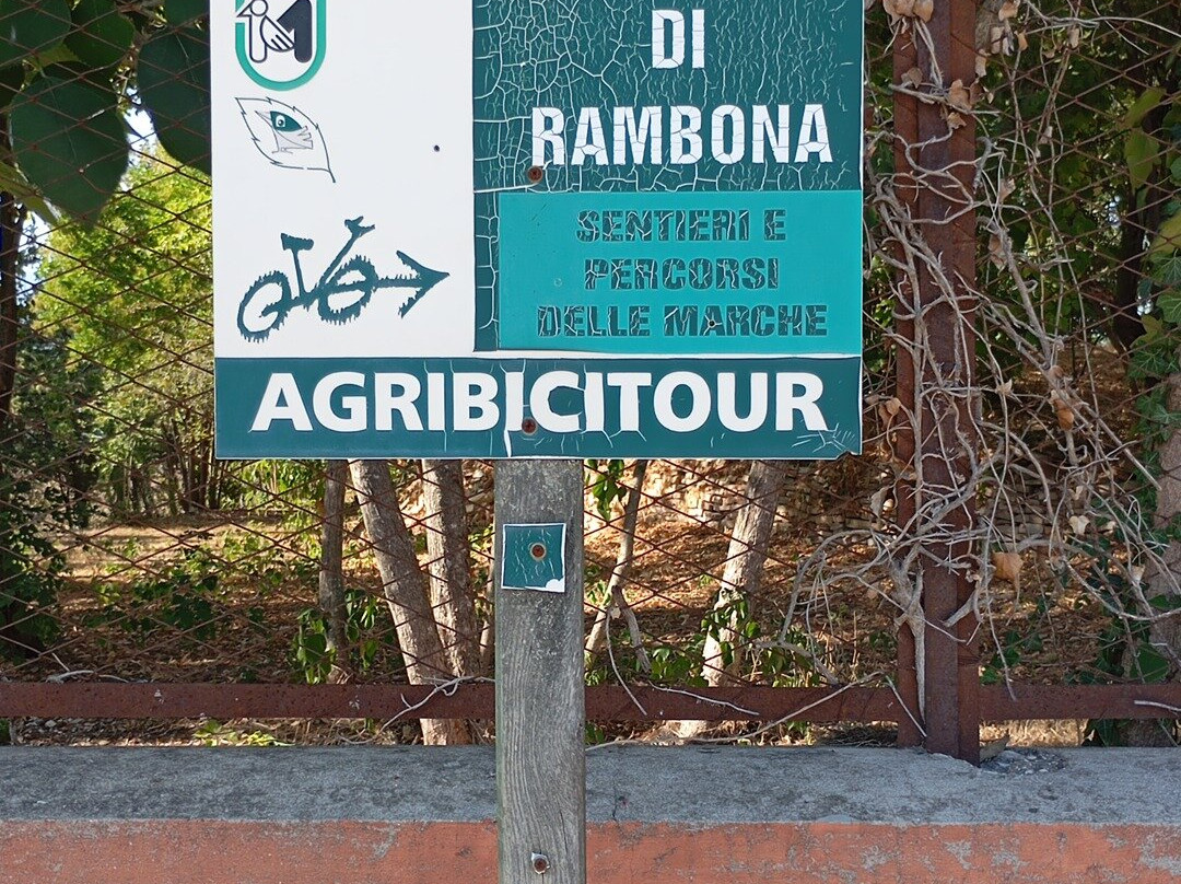 Abbazia di Santa Maria di Rambona景点图片