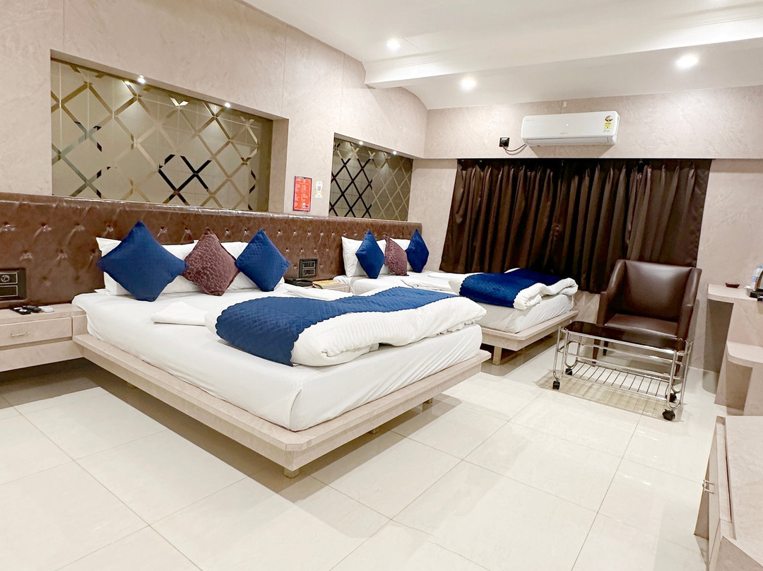 塞巴巴国际酒店主图