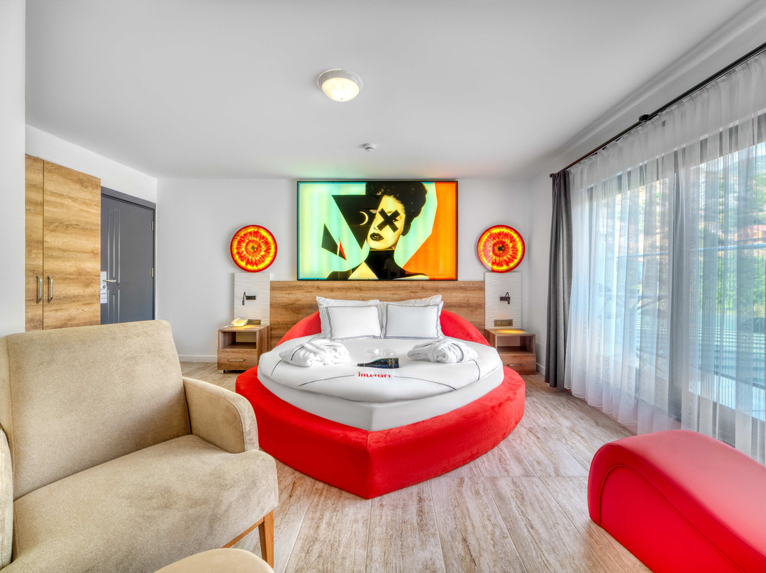 İllusion Beach Club Hotel主图