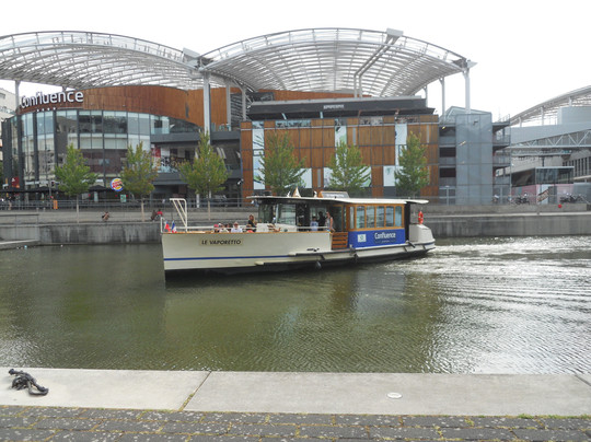 Le Vaporetto-里昂必去景点