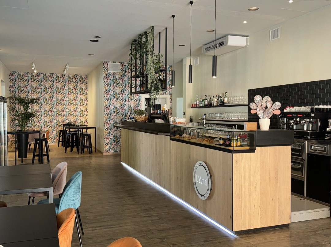 L'ami Grill Restaurant Cafè