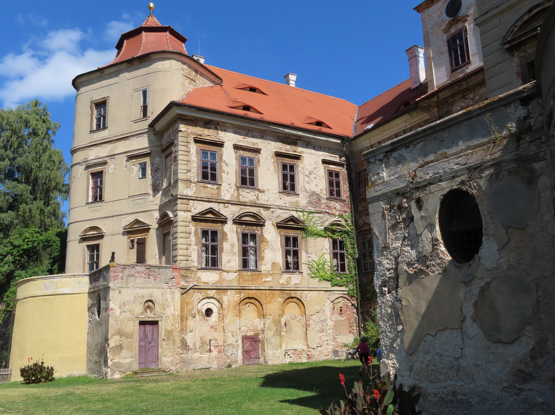 Zámek Jezeří景点图片