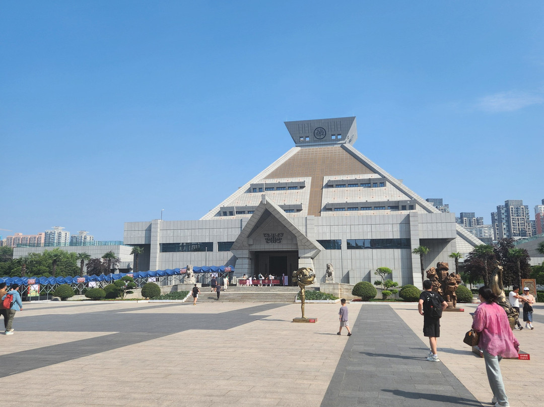 郑州博物馆-郑州市必去景点