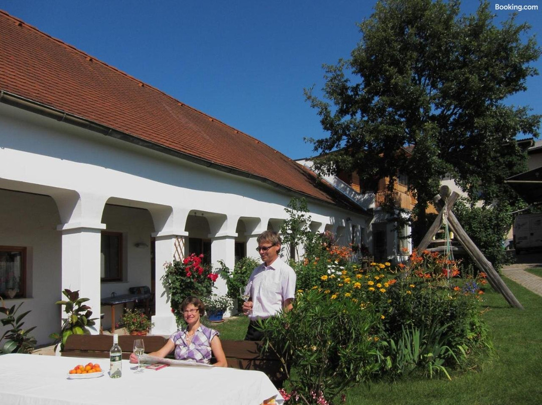 Weingut Bohrn Himmelbett主图