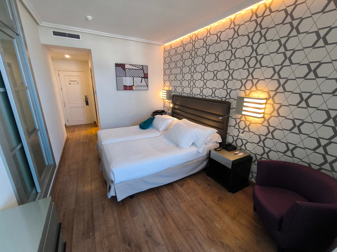 H10征服者酒店主图