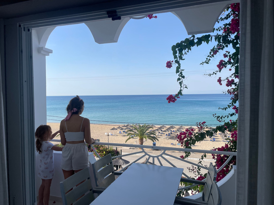 Haris Apartments主图