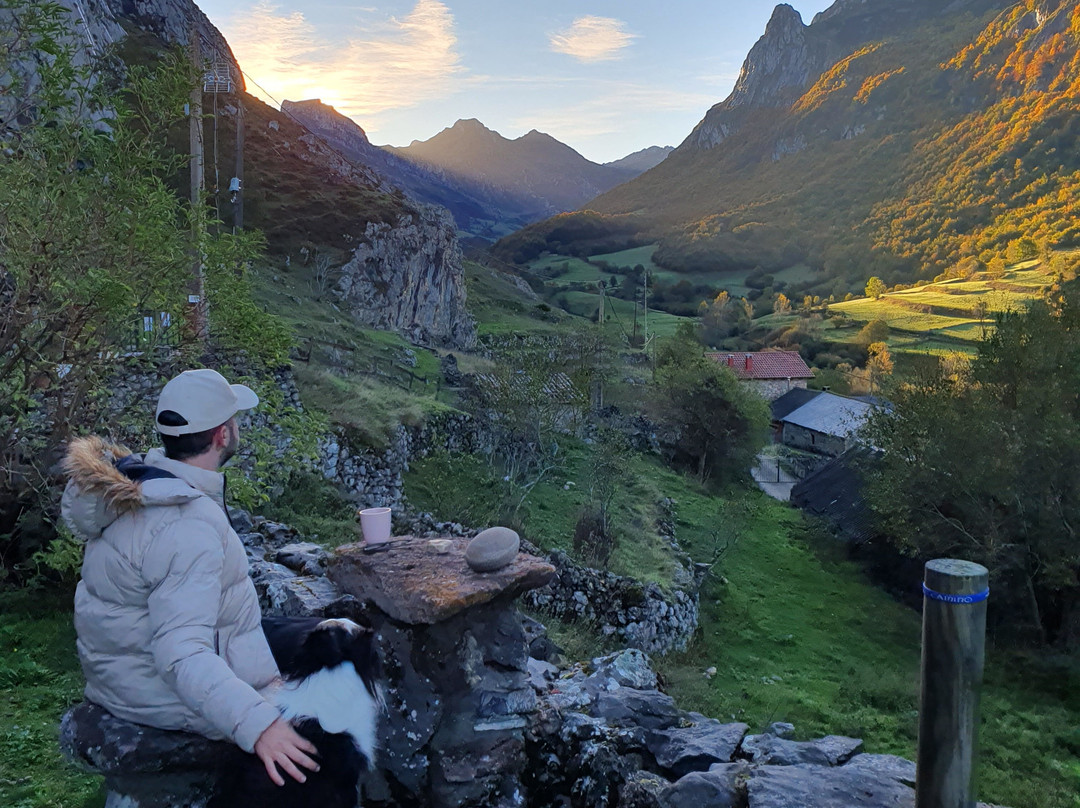 Apartamentos Rurales La Pinietsa主图