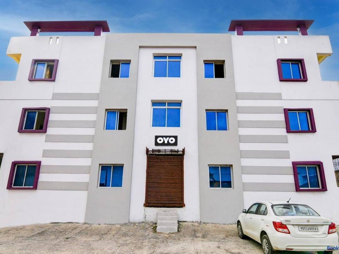 Super Oyo Flagship Blue Beach Cottage