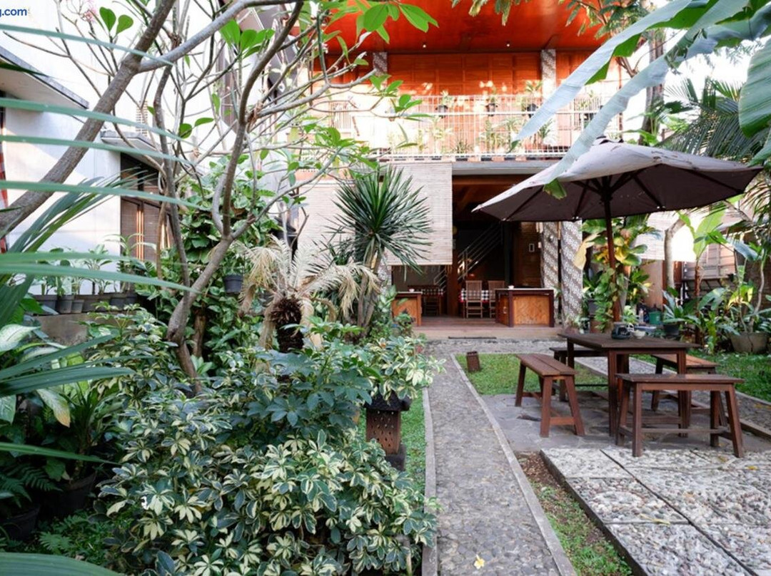 RedDoorz Syariah near Menara Kudus