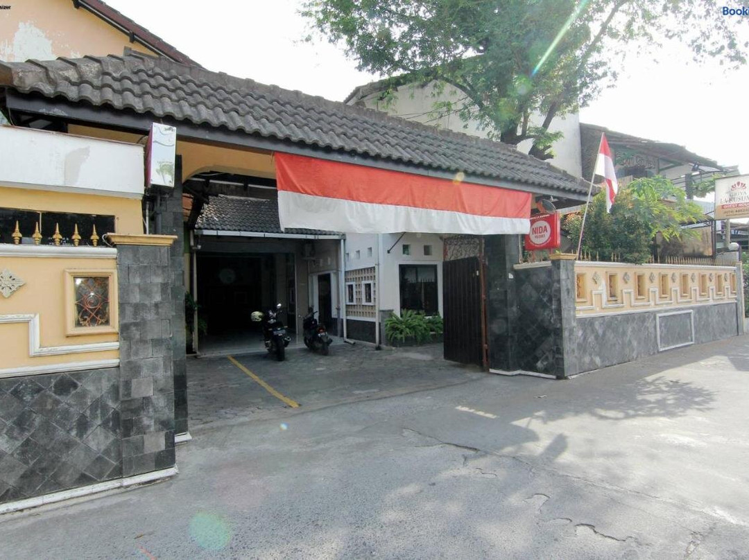 RedDoorz Syariah @ Raya Tajem Maguwo