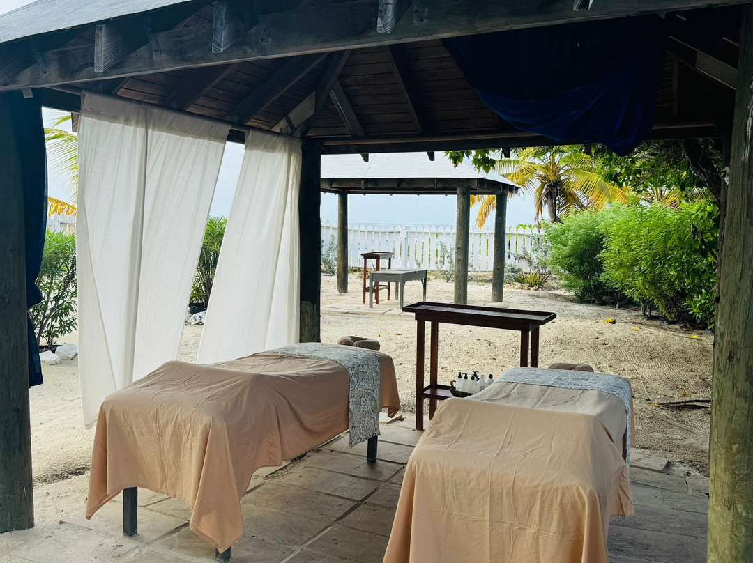 Malakh Day Spa-Shoal Bay Village必去景点