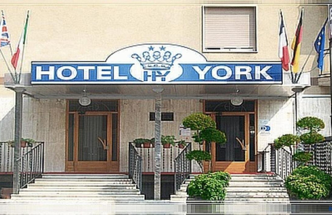 尤克酒店