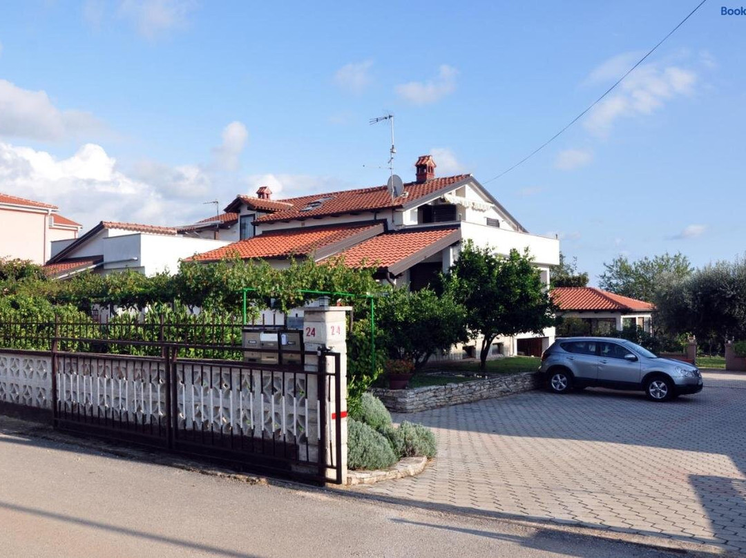 Franko Apartmani