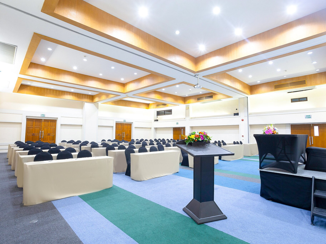 品尼高大乔木提恩度假村主图