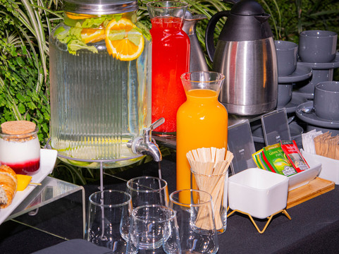 圣地亚哥索拉斯酒店主图