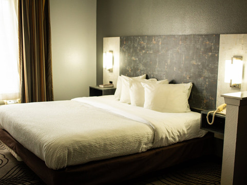 FairBridge Inn & Suites主图