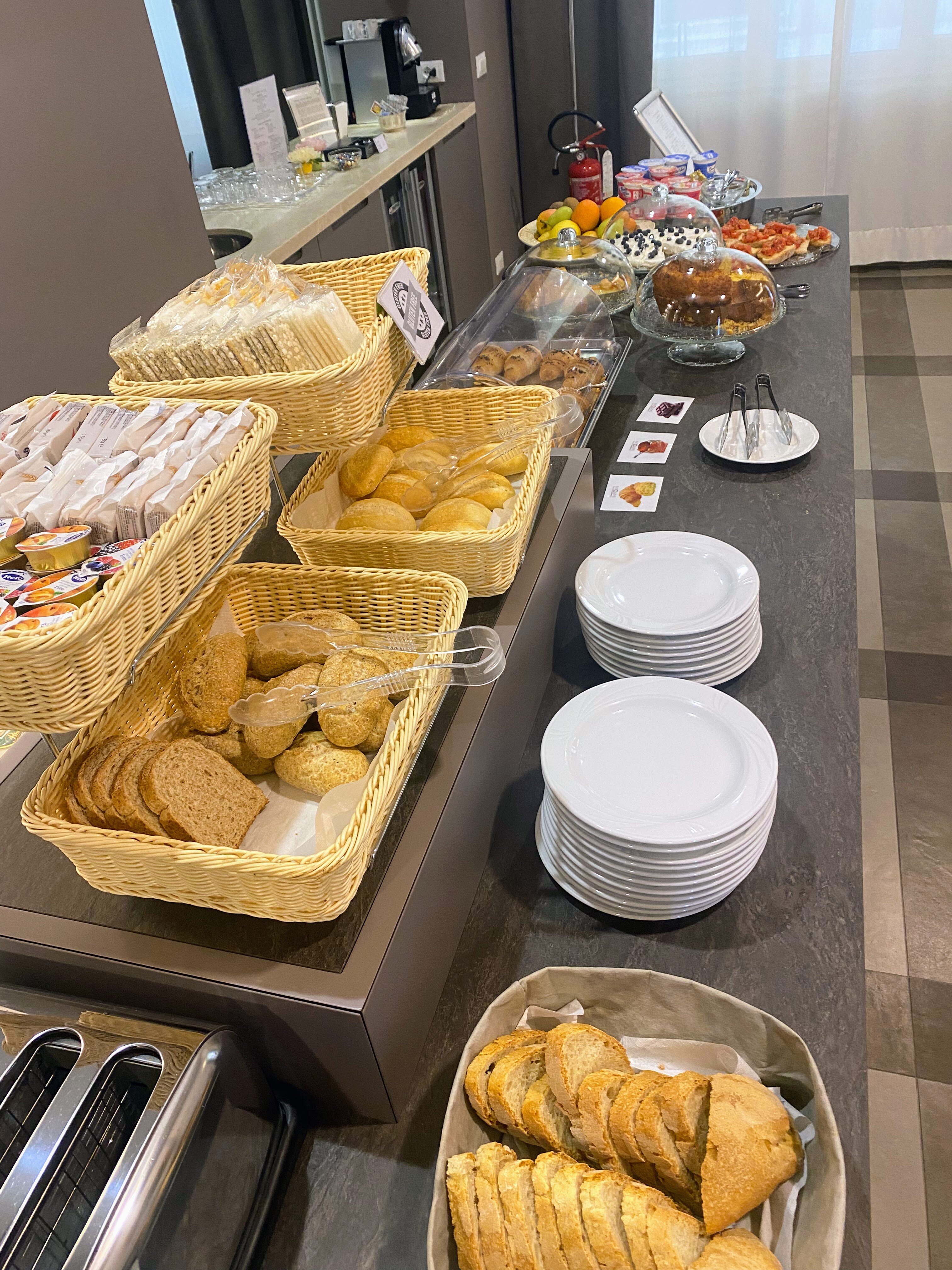 Smart Hotel Bartolini-餐饮