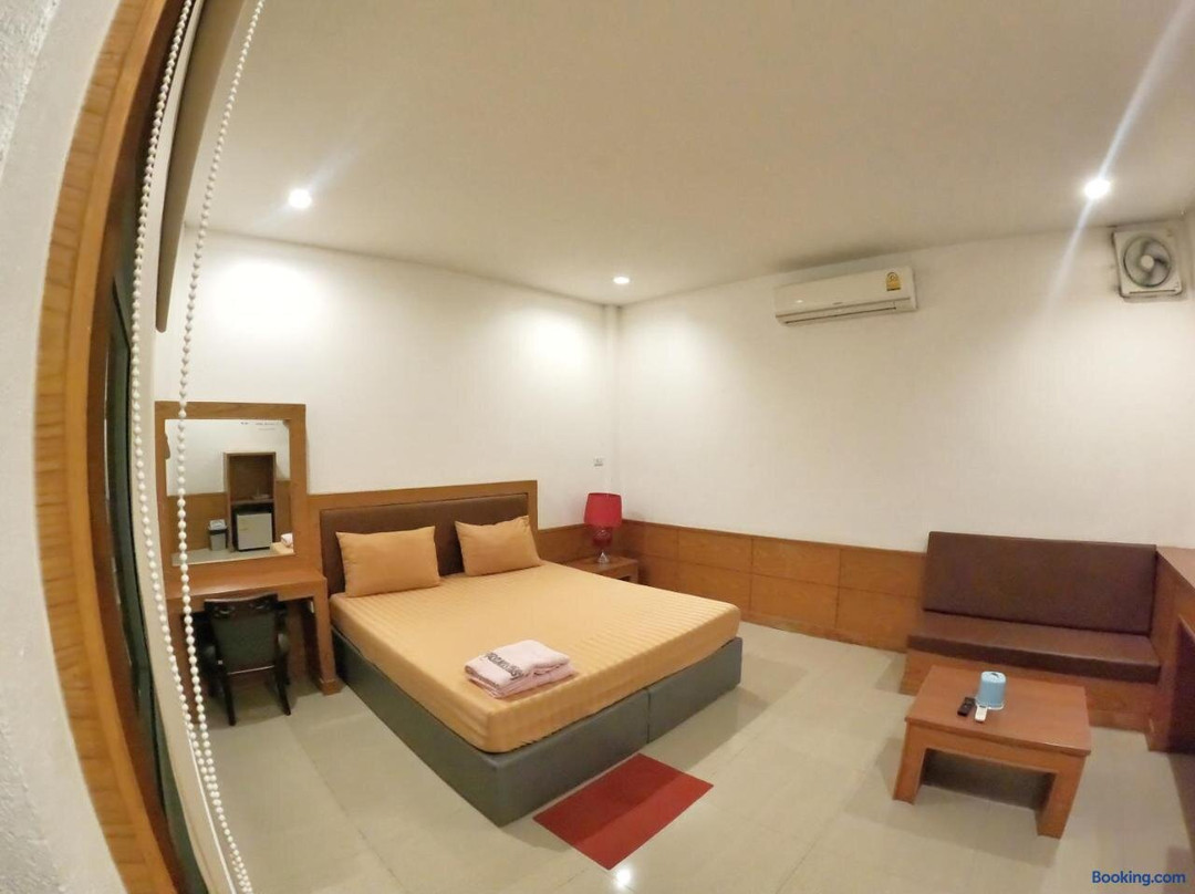 Paradise Hotel