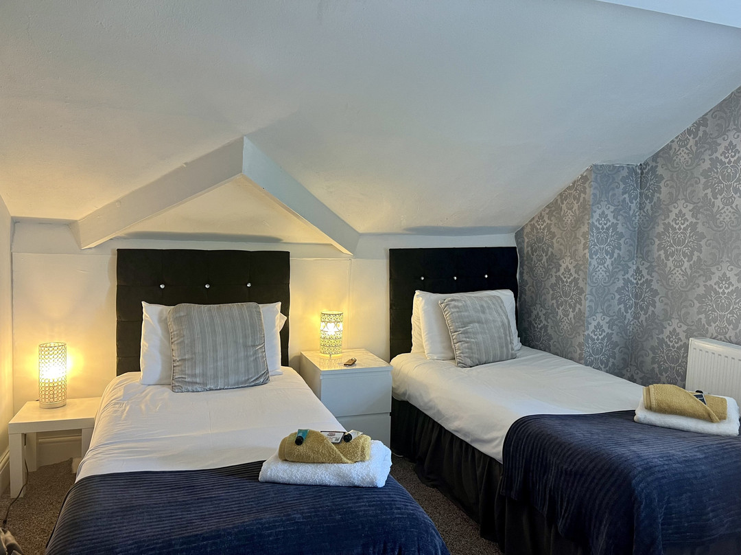 St Andrews House Hotel主图