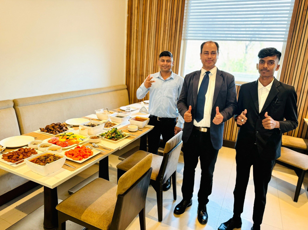 菩提伽耶盛橡酒店主图