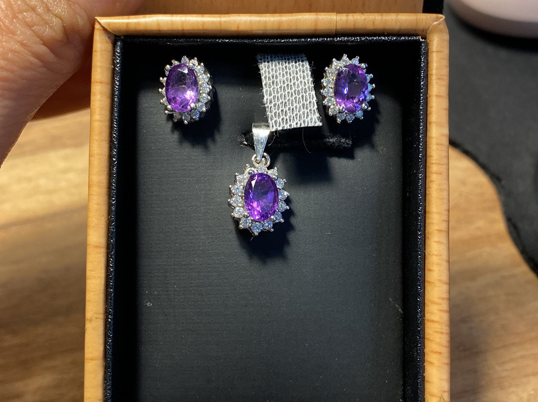 Bluemoon Jewellers景点图片