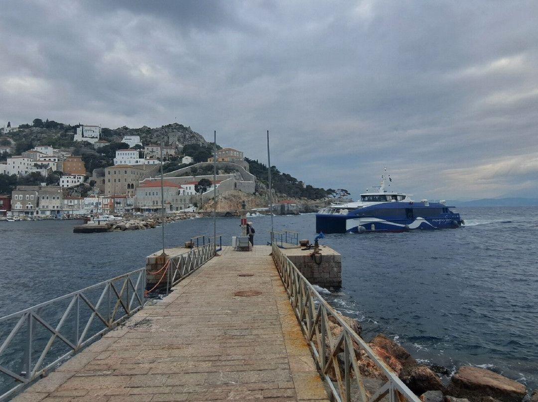 Magic Sea Ferries-比雷埃夫斯必去景点