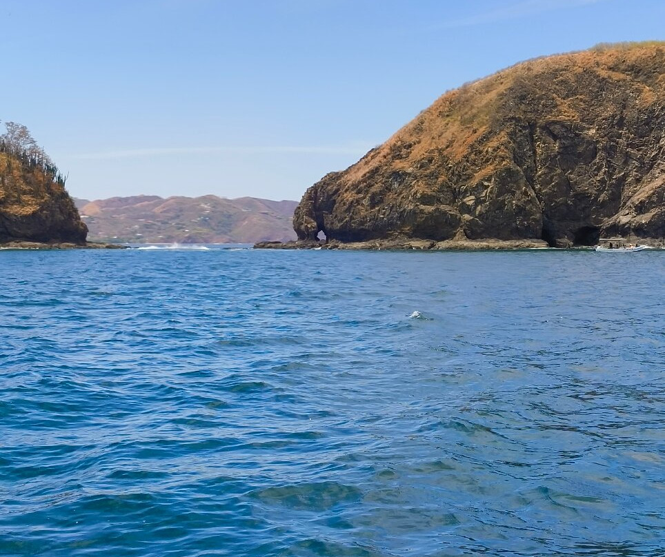 SCUBA Diving at Summer Salt Dive Center景点图片