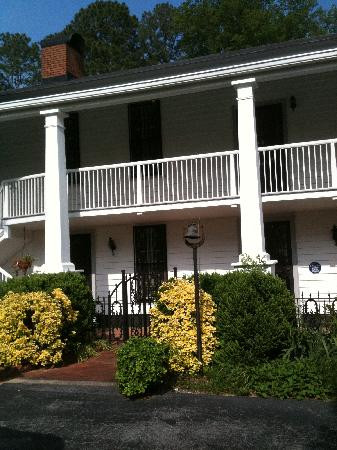 The Cedars Plantation Bed and Breakfast主图