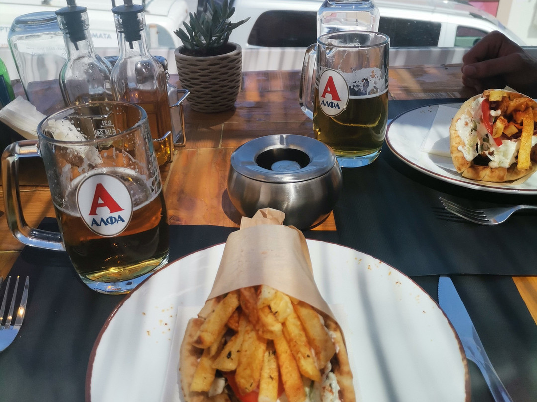 Santo Gyros