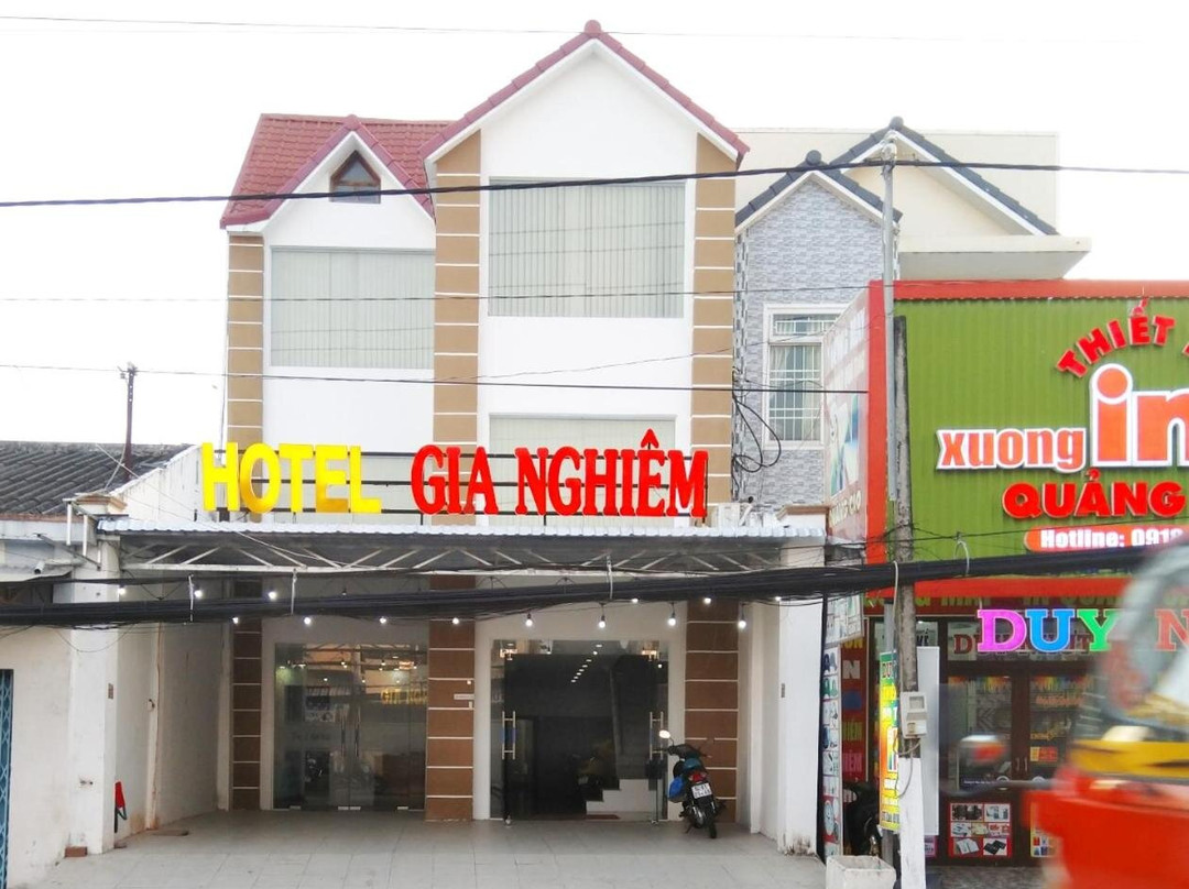 Khách sạn Gia Nghiêm