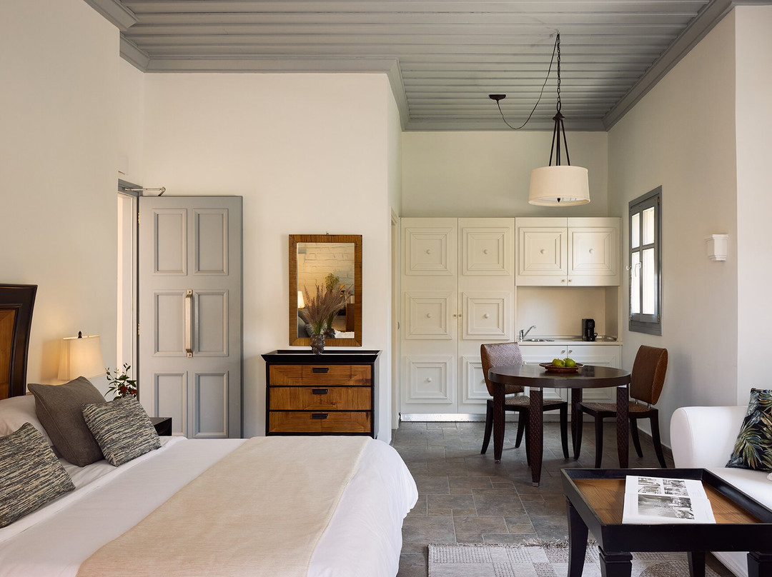 Porto Kea Suites by Sandglass主图