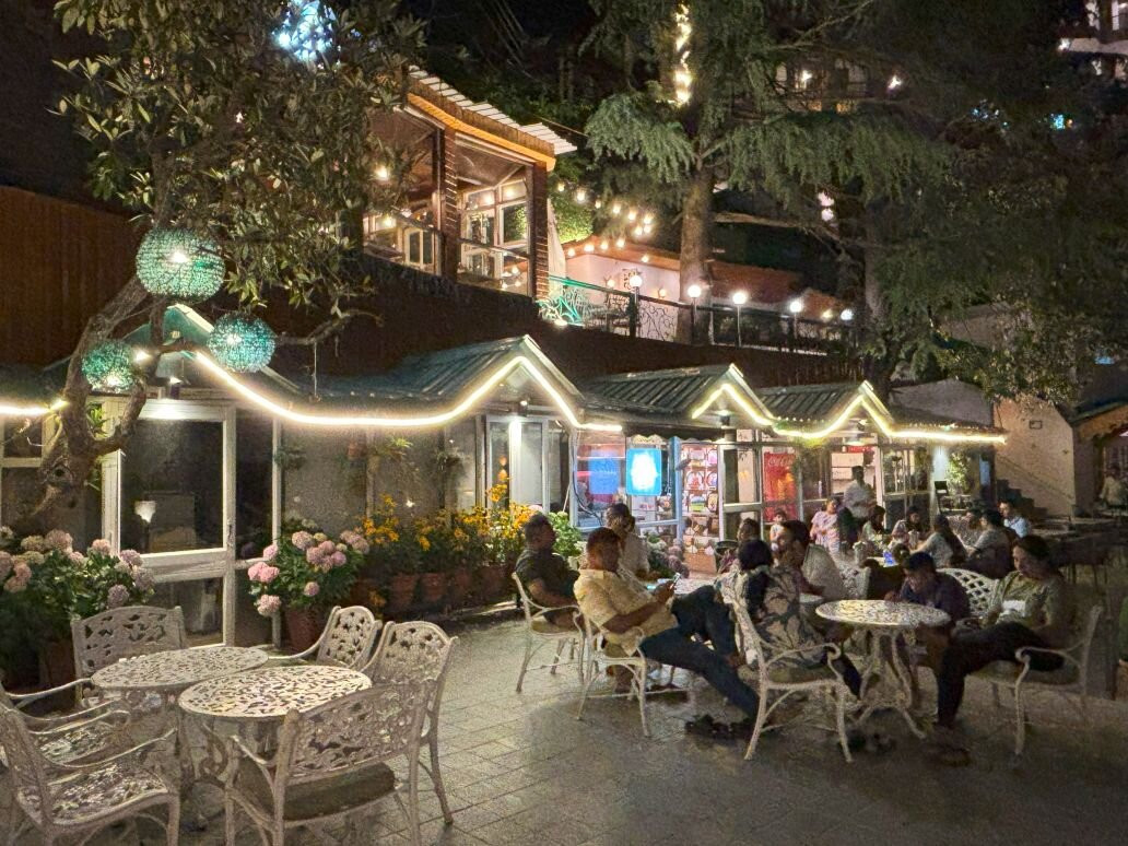 蒙咖斯酒店主图