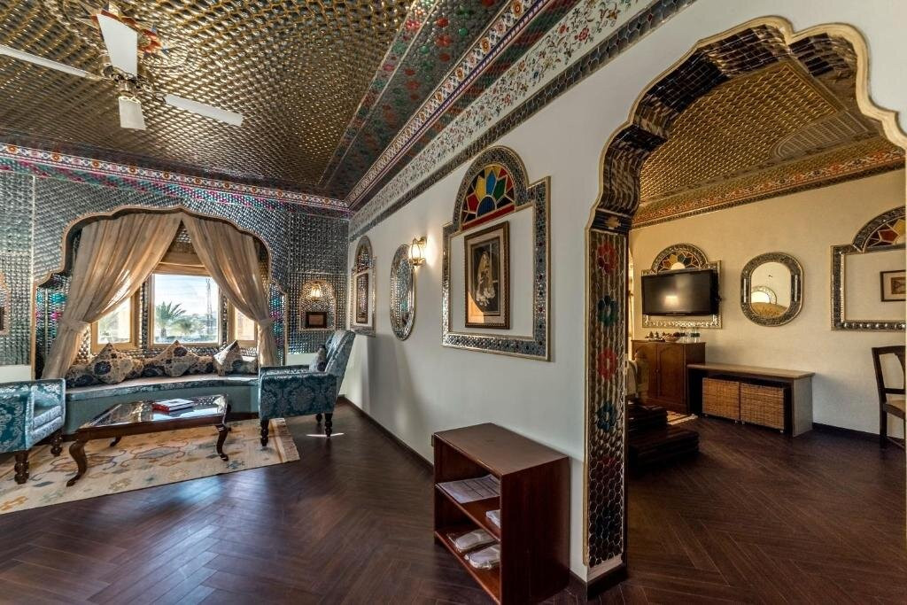 拉雅达堡酒店主图