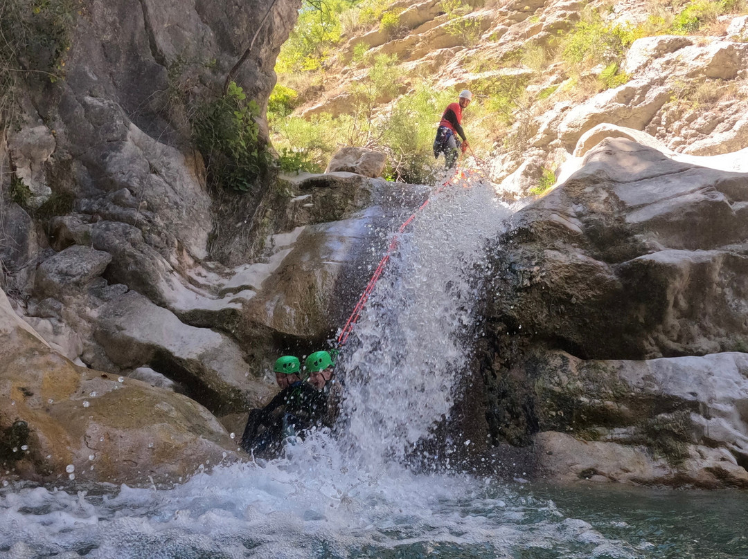 Bureau des Guides de Canyon-卡斯特亚纳必去景点