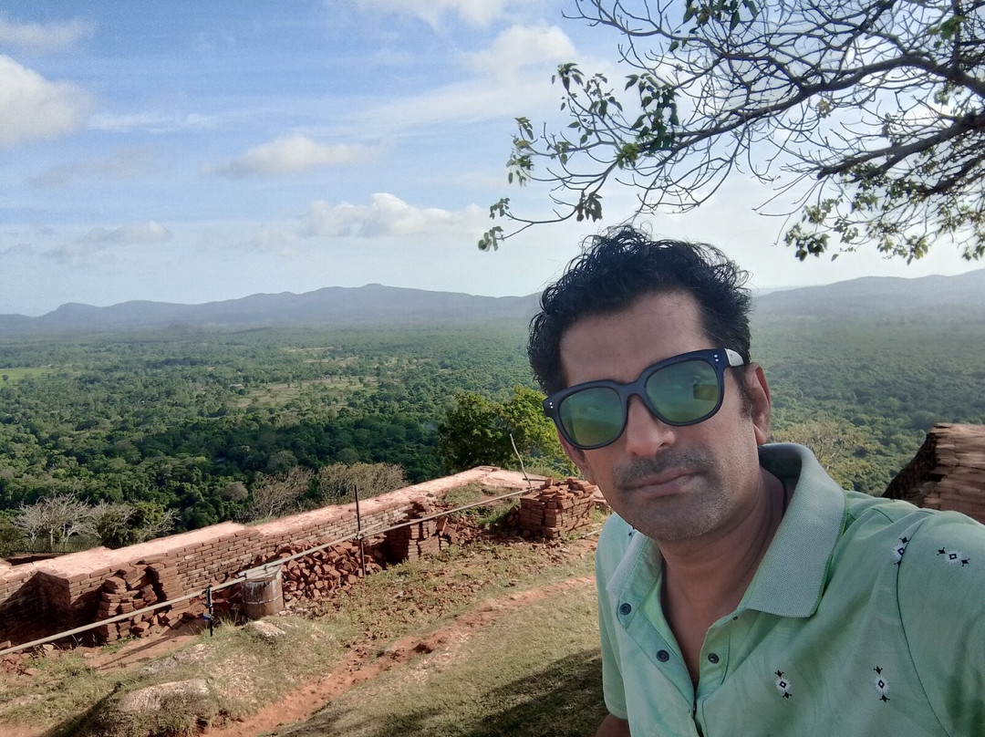 Raj Lanka Tours Nouraj-Katugastota必去景点