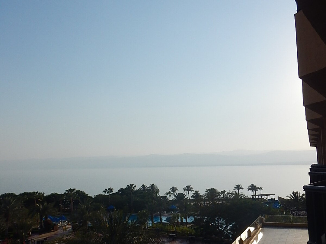 大东方水疗度假村酒店主图