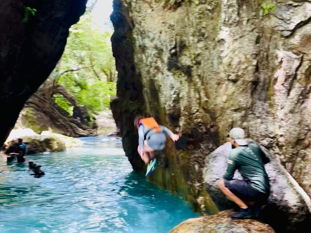 La Leona Waterfall Costa Rica-Curubande必去景点