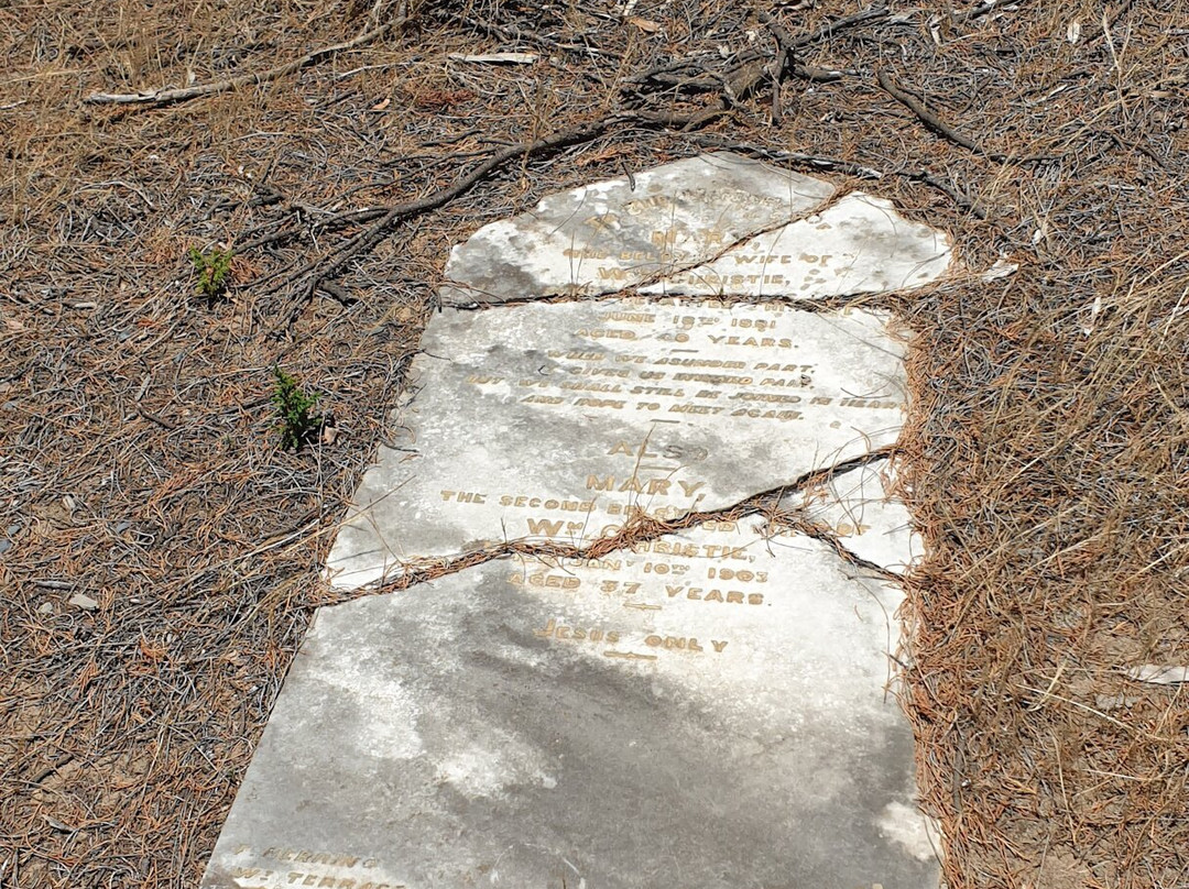 Bullaparinga Cemetery-Delamere必去景点