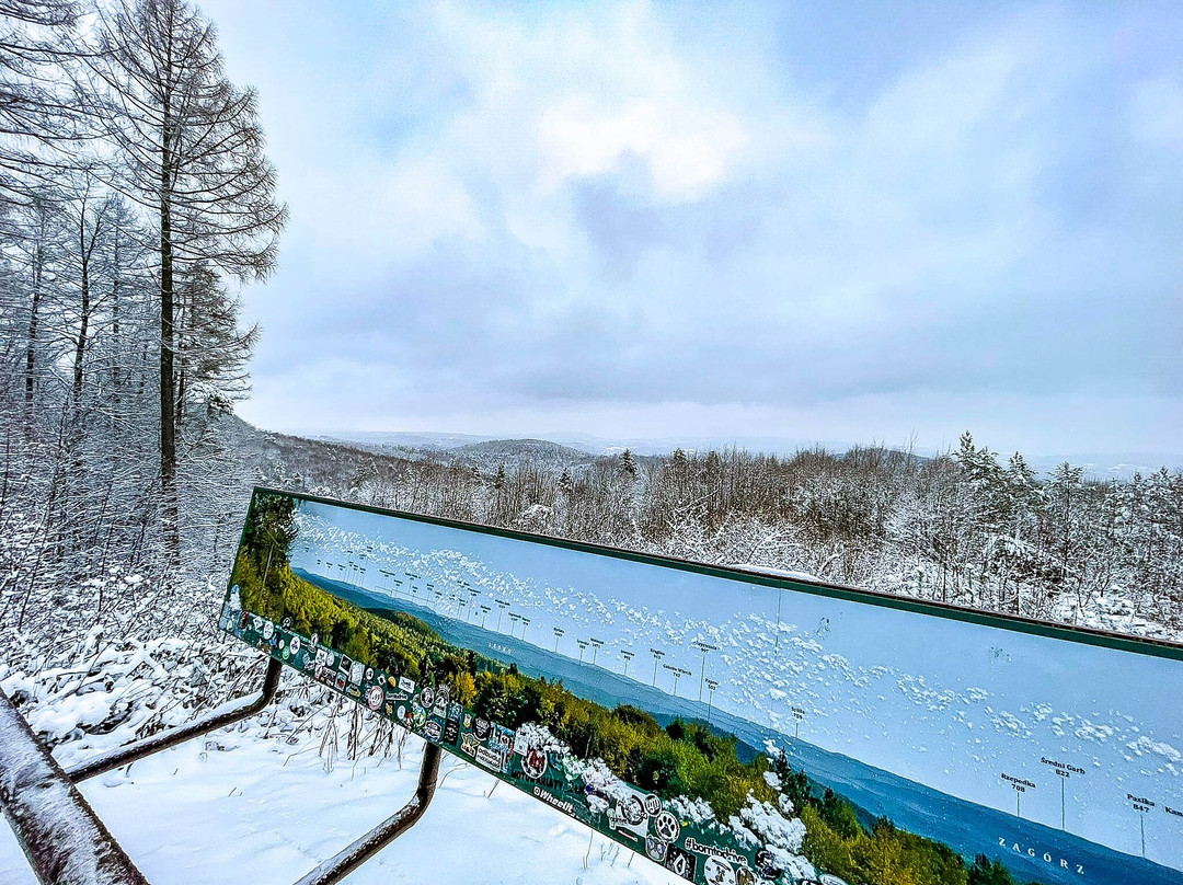 Punkt Widokowy Góry Słonne-Zaluz必去景点