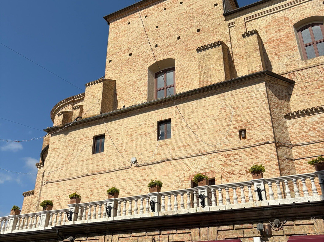 Borgo Montecosaro-Montecosaro必去景点