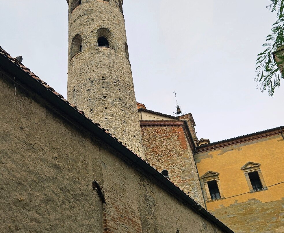 Campanile Rotondo-卡斯泰洛城必去景点
