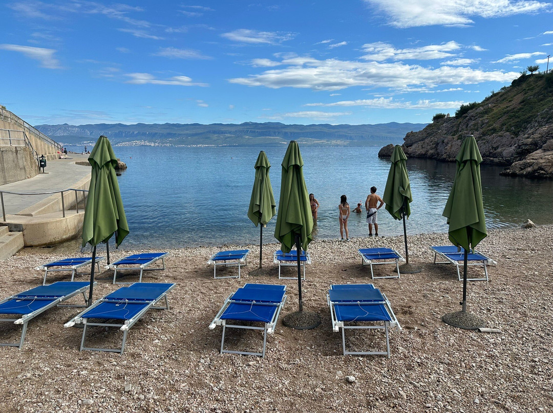 Zgribnica Beach
