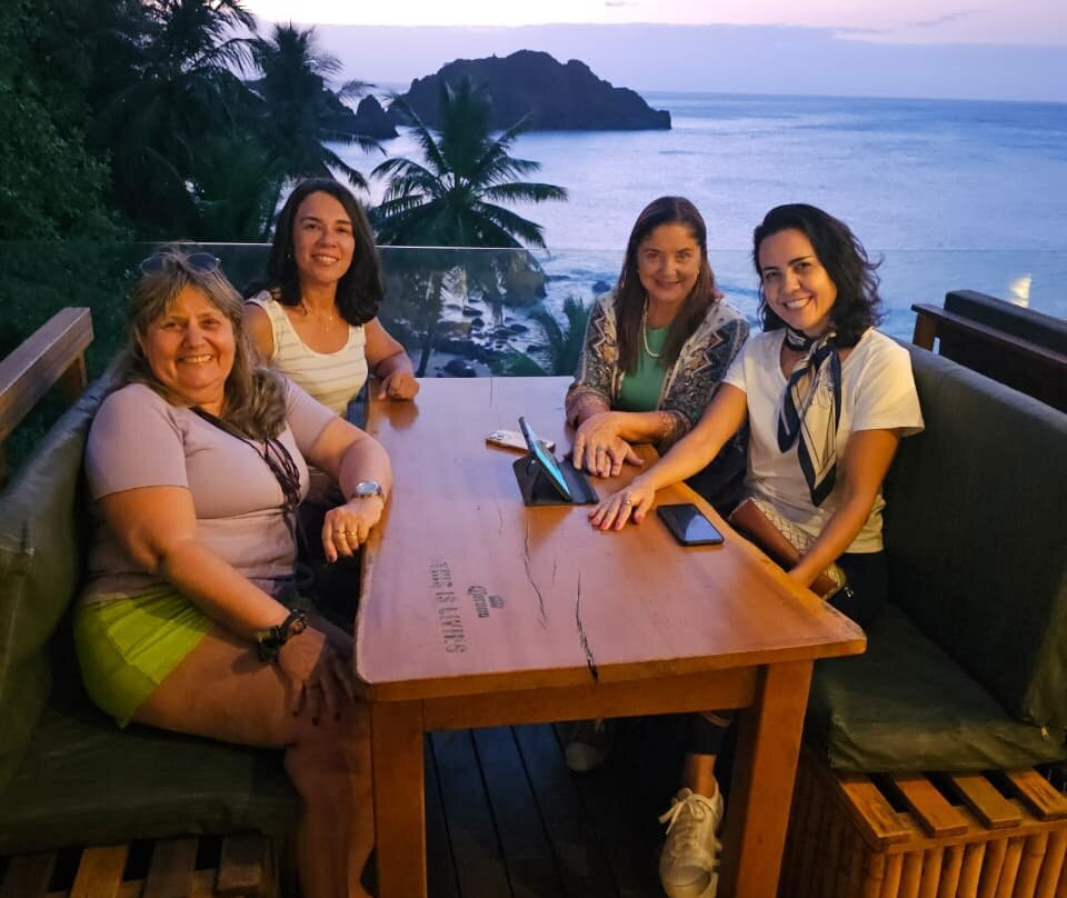 Bar do Cachorro-费尔南多-迪诺罗尼亚群岛必去景点