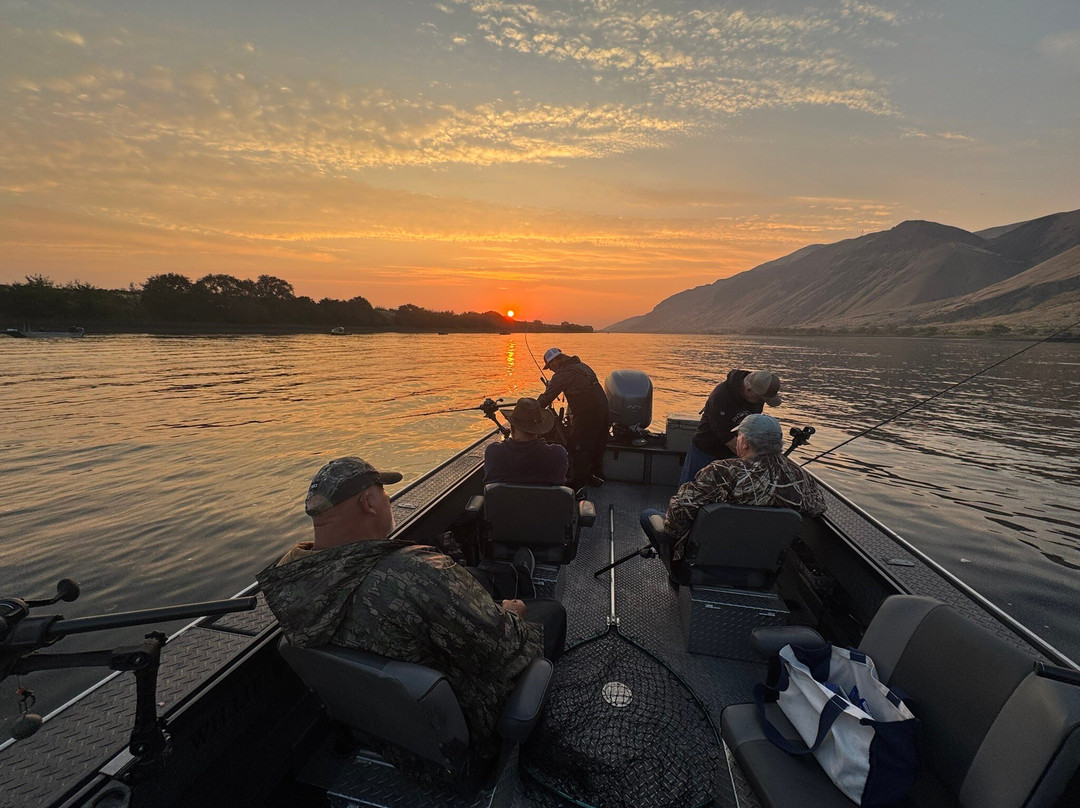 Bobber Down Guide Service-Chelan必去景点